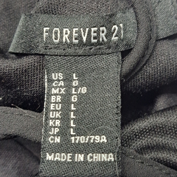 Black Sequin Romper With Adjustable Cross Straps Size L - Picture 8 of 8